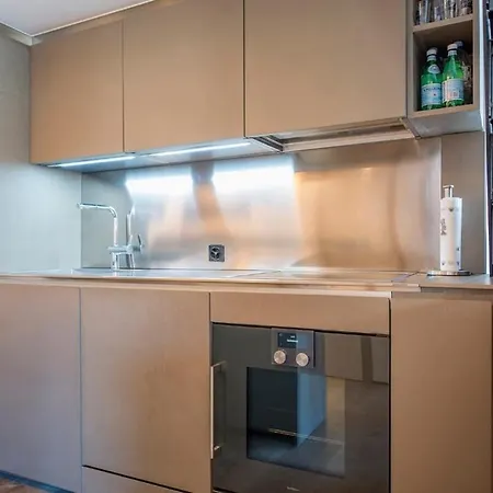 Deluxe With Mezzanine *