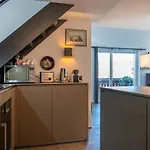 Deluxe With Mezzanine Διαμέρισμα